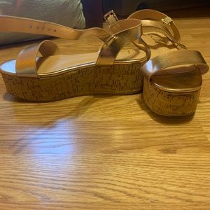 Metallic platform sandal